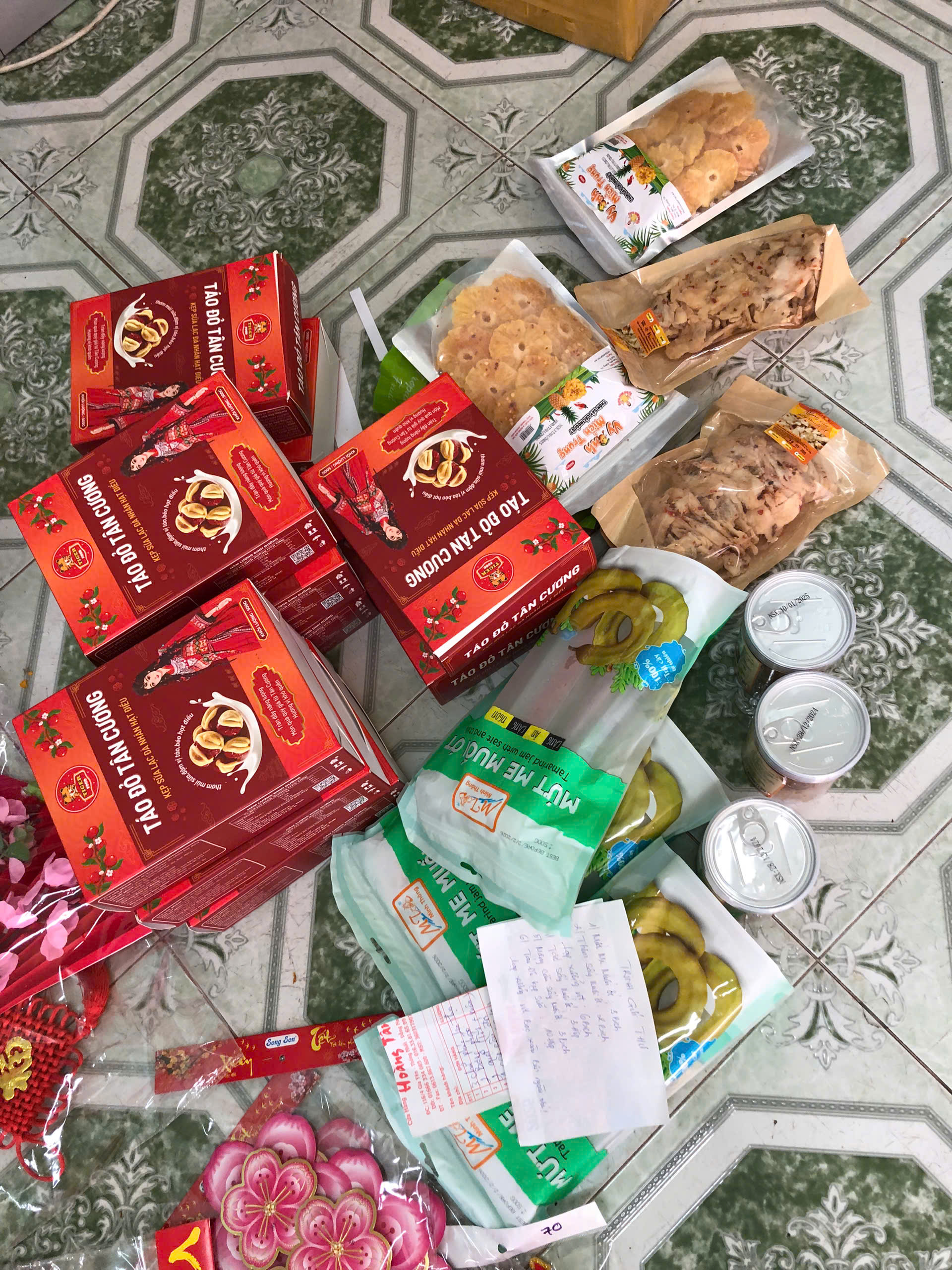 Gửi thực phẩm đi Hong Kong tại Long Hưng Phát